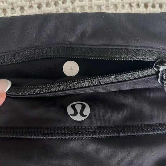 Lululemon Capri-Length workout leggings - Picture 2 of 5